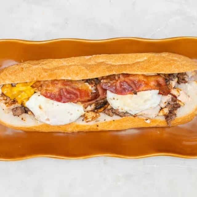 Trippin' Chicken Sub | Full.